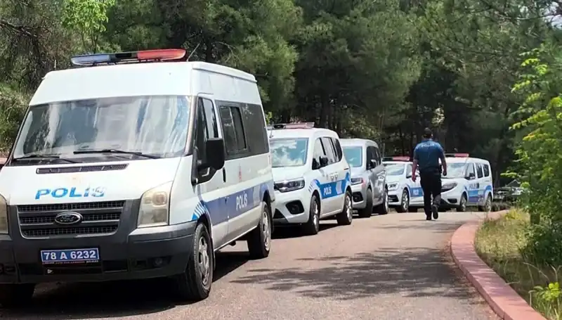 Karabük'te Gizemli Şüpheli Ölüm: Genç Adam Ağaca Asılı Halde Bulundu