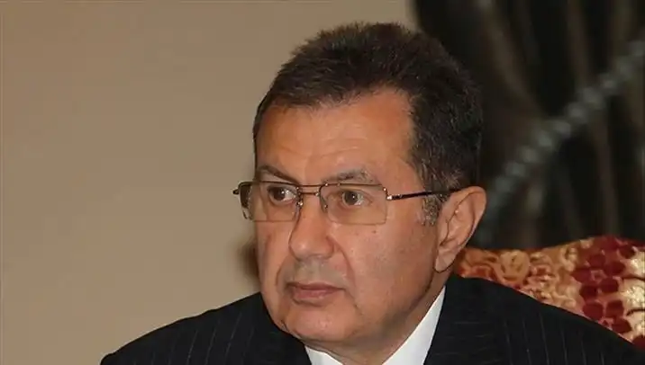 Türkiye’nin En Gizemli İşadamı: Mehmet Emin Karamehmet’in Hayatı ve Kariyeri