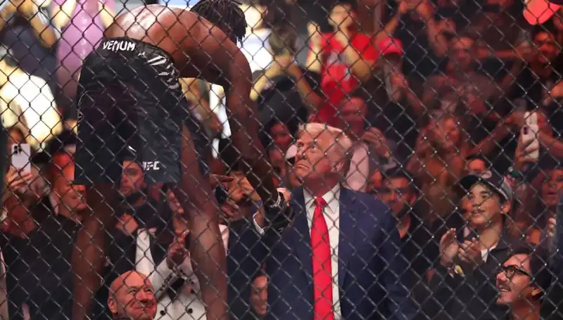 Beyaz Saray Bahçesi'nde Trump İle UFC Maçı: Gerçek mi Yalan mı?