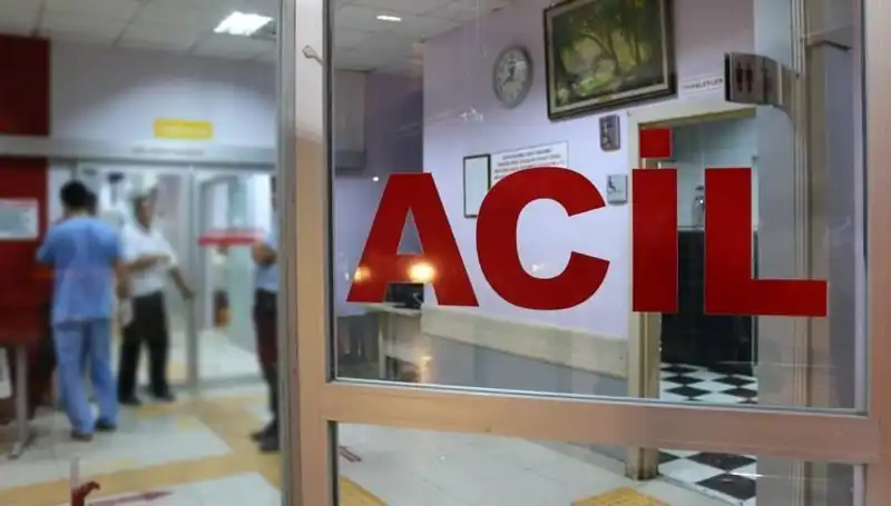 Uşak'ta Motosiklet Kazası: Ağaca Çarpan Genç Hayatını Kaybetti