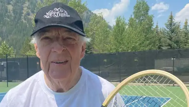 86 Yaşında Hayatını Kaybeden Fred Stolle: Tenis Dünyasının Kaybı
