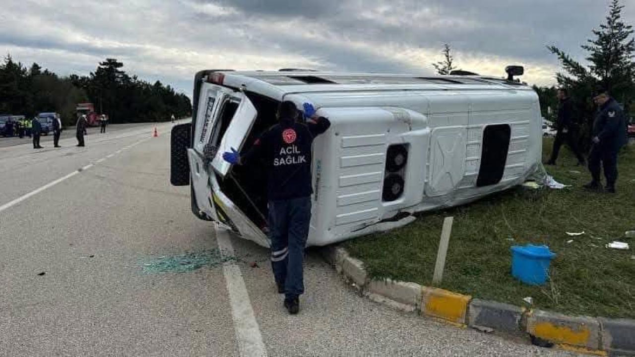 Okul Servisi ile Tır Kaza Yaptı: Balıkesir'de 8 Öğrenci Ağır Yaralandı