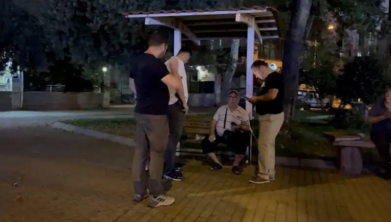 Kısmi Görme Kaybı Olan Adamın Telefonu Çalındı: Güvenlik Açıkları Tartışılıyor