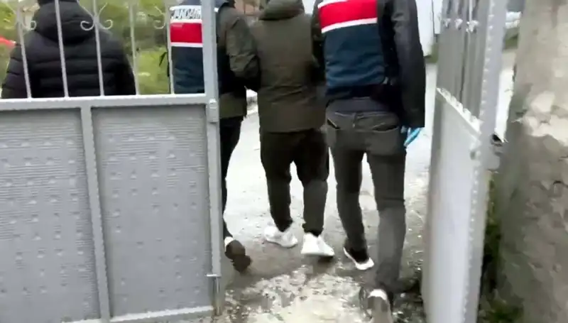 Türkiye Genelinde 1.2 Milyar Liralık Dolandırıcılık Operasyonu: 139 Şüpheli Yakalandı