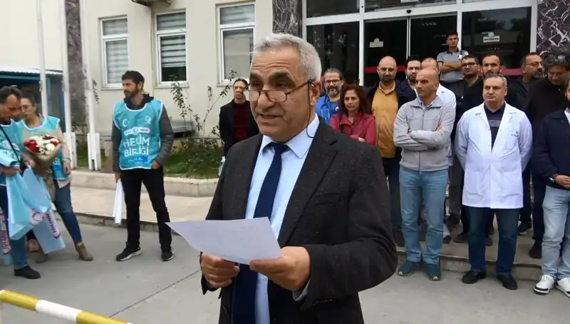 Antalya'da Doktora Yapılan Saldırı Sonrası Sağlık Çalışanları Grev İlan Etti