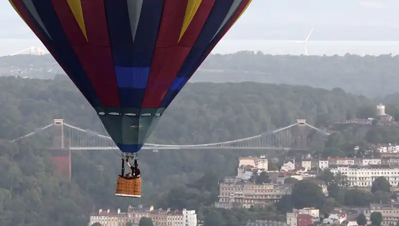 Hollanda'da Sıcak Hava Balonunun Düşmesi: Hemen Herkes Şokta!