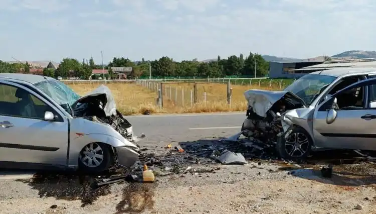 Balıkesir'de Feci Kaza: Bir Kişi Hayatını Kaybetti, Diğeri Yaralandı
