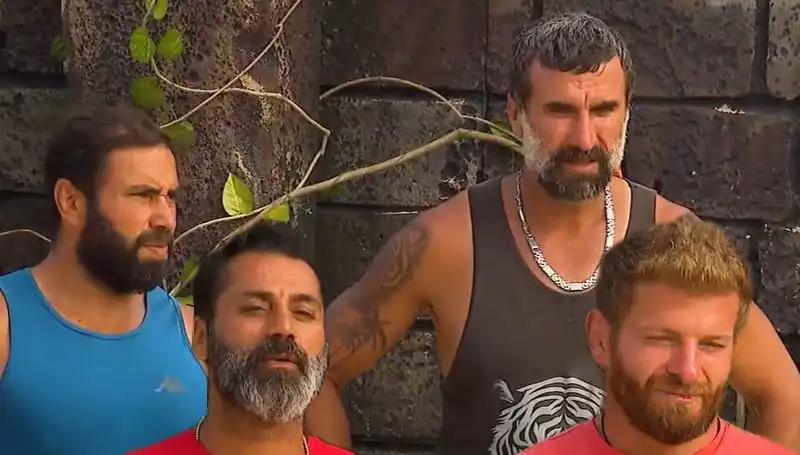 Survivor'da Şok Veda: Kader Birleştirmeyi Yine İkincil Kıldığı Anlar