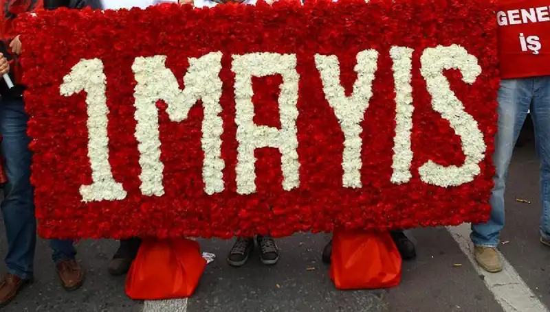 1 Mayıs Emek ve Dayanışma Günü'nde Okullar Tatil Mi? Tüm Detaylar!