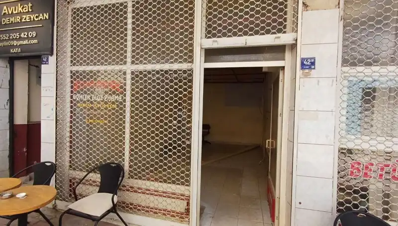 Yarım Asırlık Dükkan Uzun Süreli Sessizliğe Gömüldü: Artık Sadece İsim Kaldı